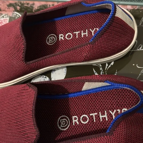 Rothy's maroon Slip On Sneakers Knit Comfort size 6 A00159 - Picture 3 of 6